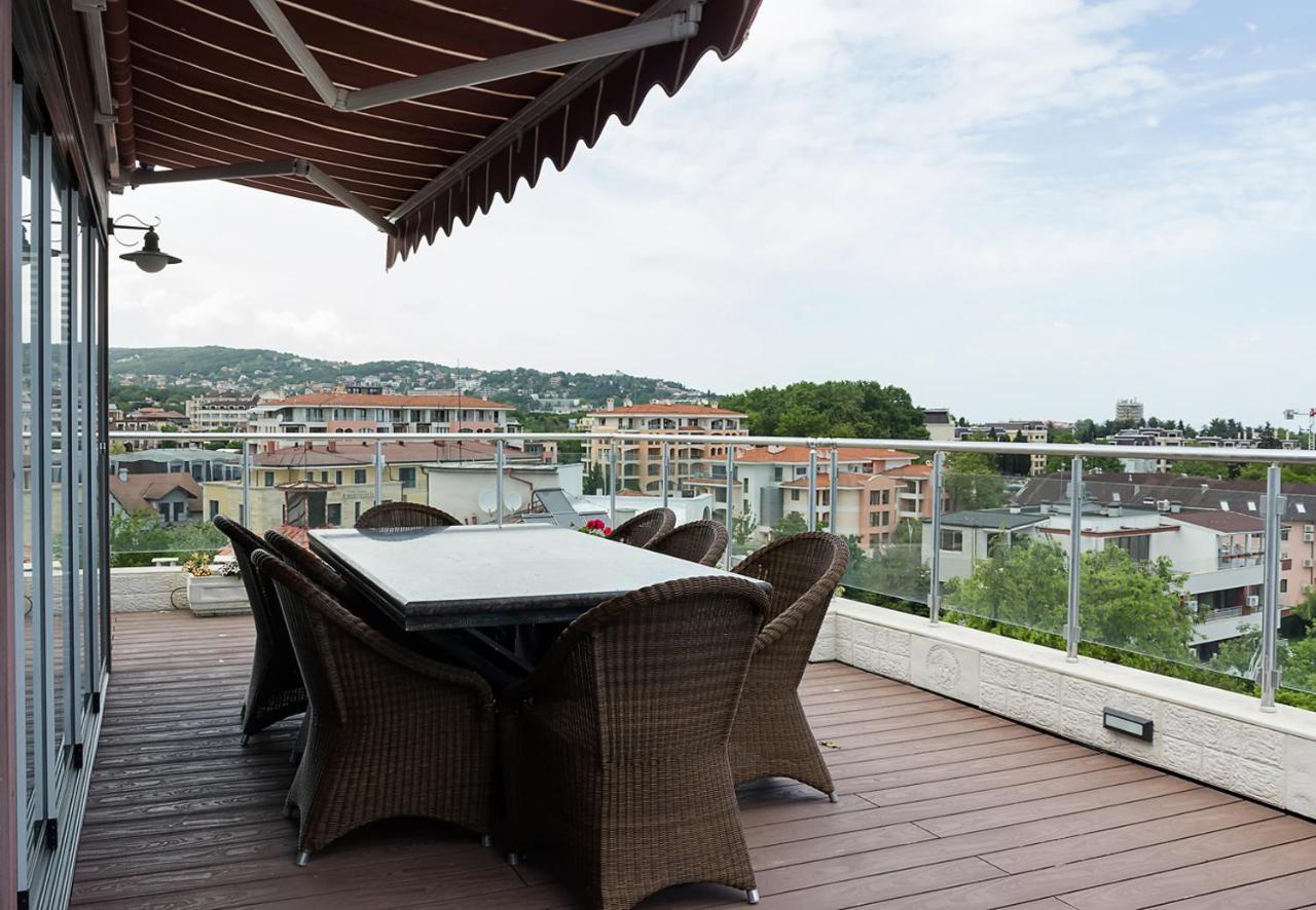 Under The Stars - Lux Penthouse With Pool And Terrace By Flat Mаnager Apartment Св. Св. Константин и Елена Екстериор снимка
